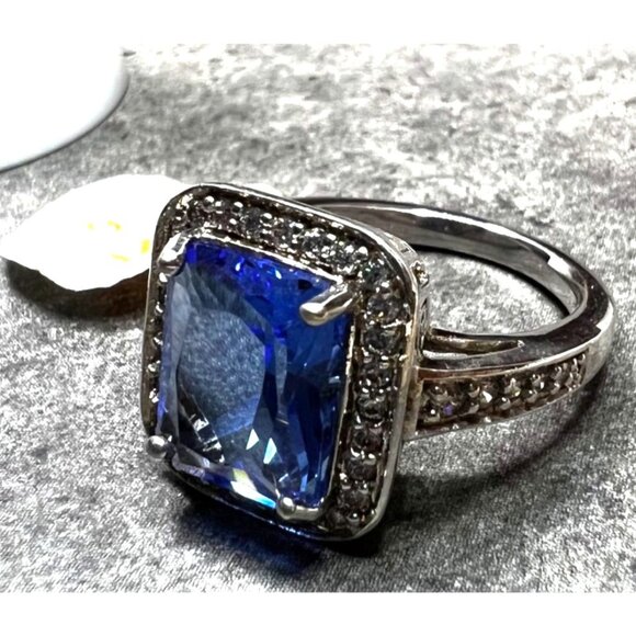 Ring Bomb Party Ring, size 6 NWOT, blue stone CZ accent stones silver color band - Picture 5 of 5